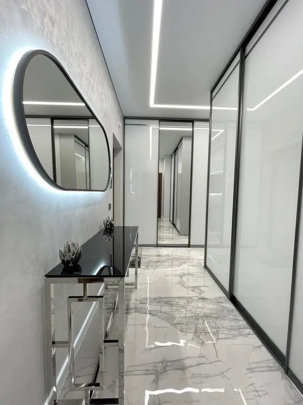 Современные потолки в ЖК на Трудовой