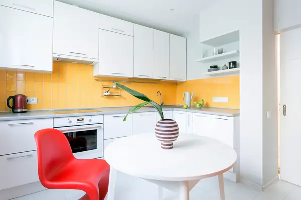 Яркая квартира