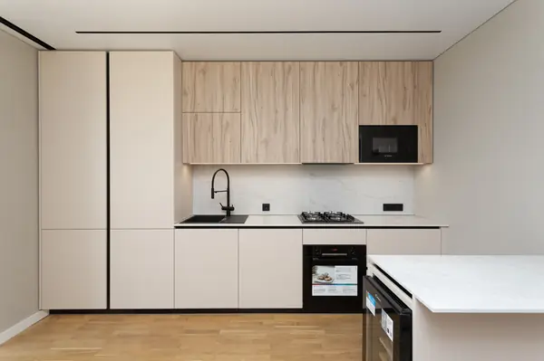 Современная кухня на ул. Озерной