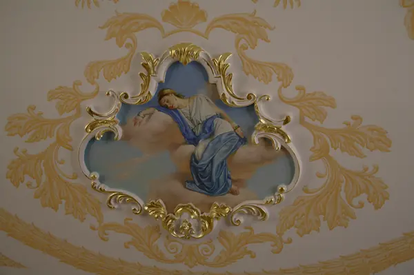 Квартира в стиле Версаче 200м2