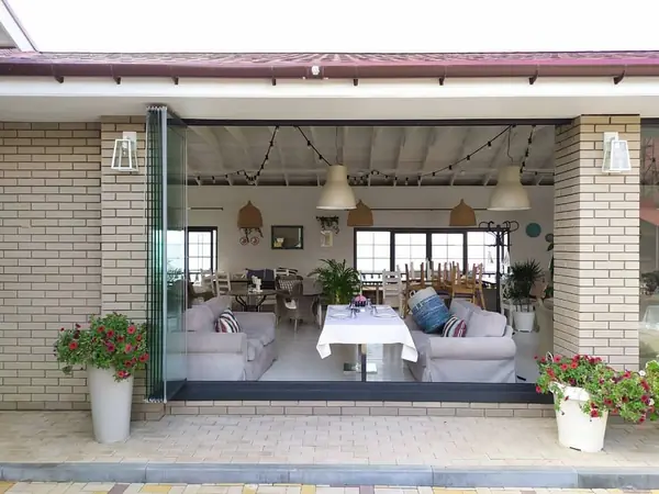 Безрамное остекление