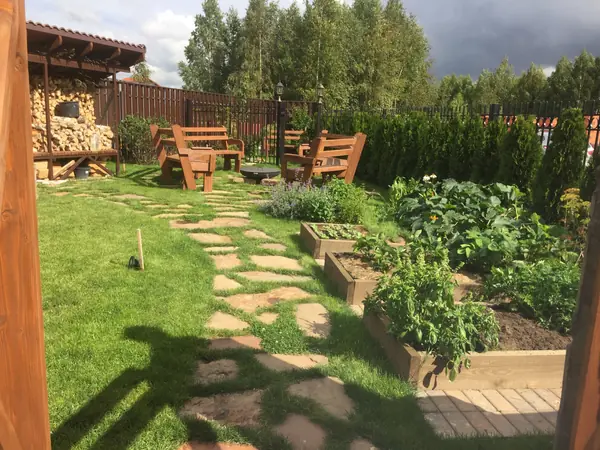 Ландшафтный дизайн участка треугольной формы