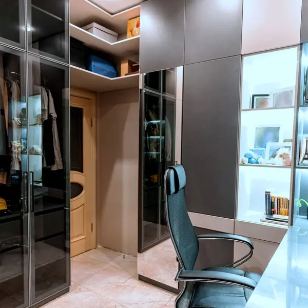 Рабочий кабинет и гардеробная