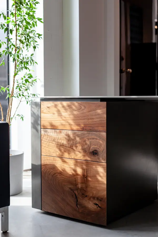 Столы дизайнерский