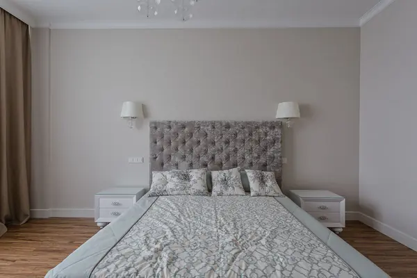 Мосфильмовская 8