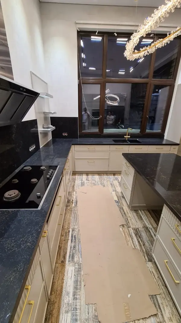 Столешница, стеновая панель, остров из кварцевого агломерата