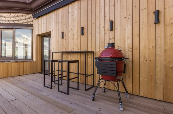 Терраса в квартире на Фермском ш.