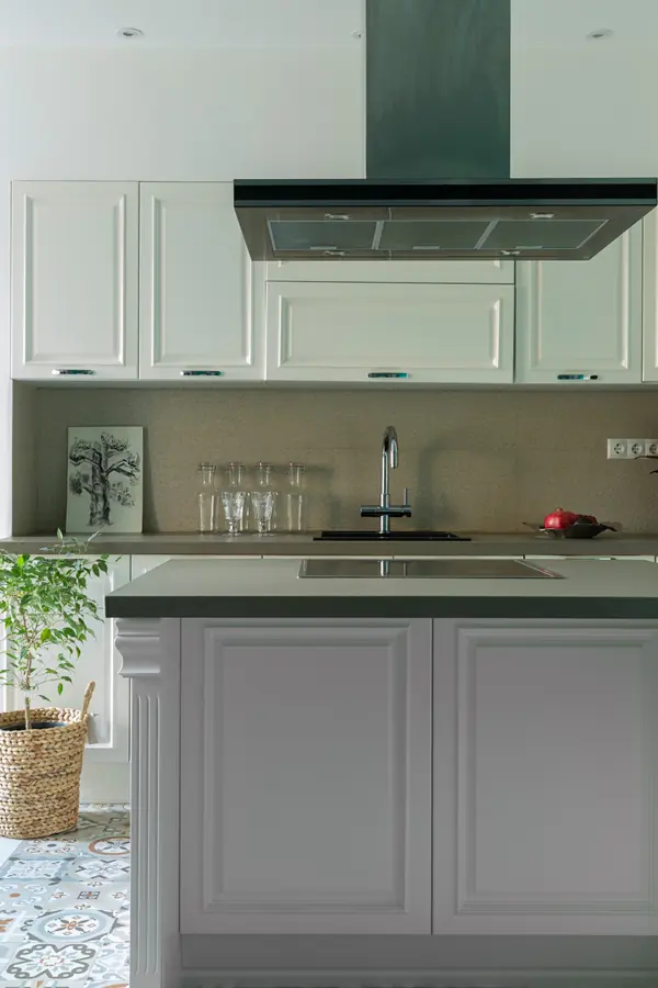 Яркая и просторная квартира для семьи с двумя детьми