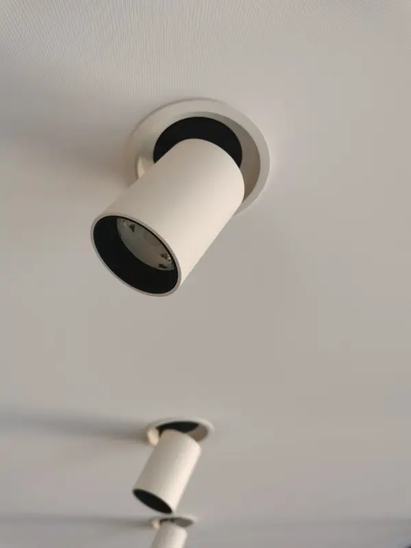 Монтаж тканевого потолка. Вешки