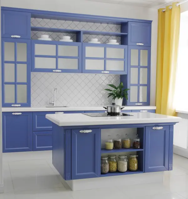 Кухня в неоклассическом стиле