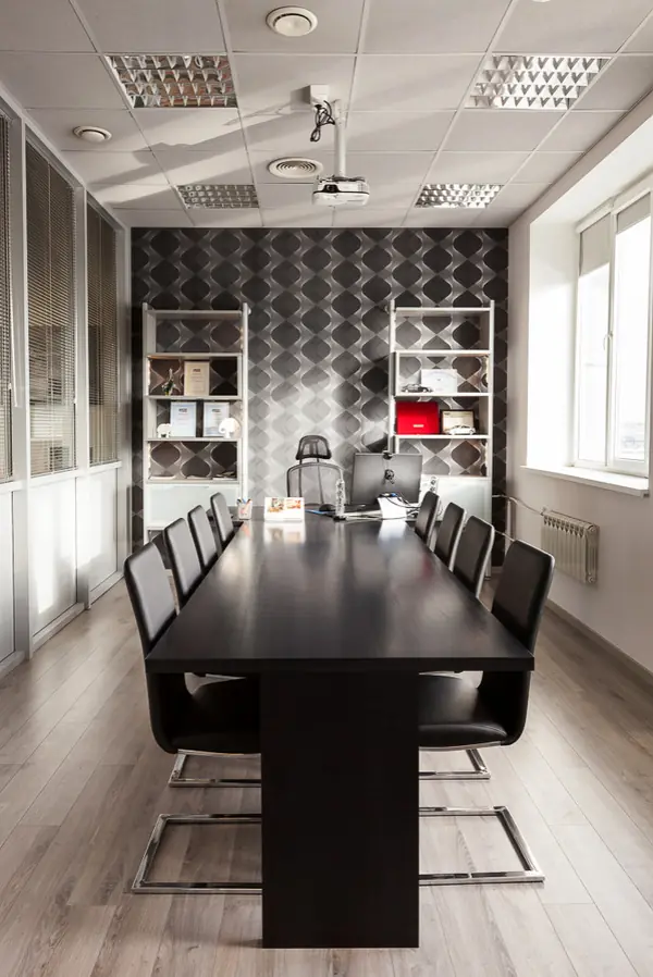 Мебель по индивидуальному проекту для офиса в Москве