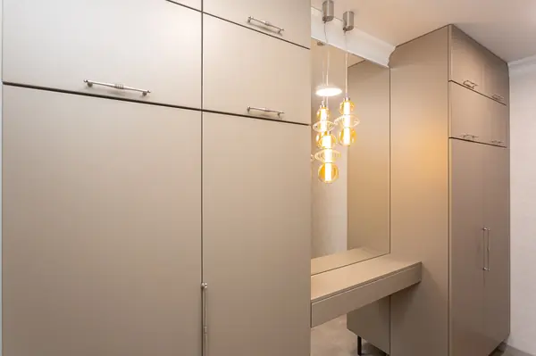 Шкафы в прихожую