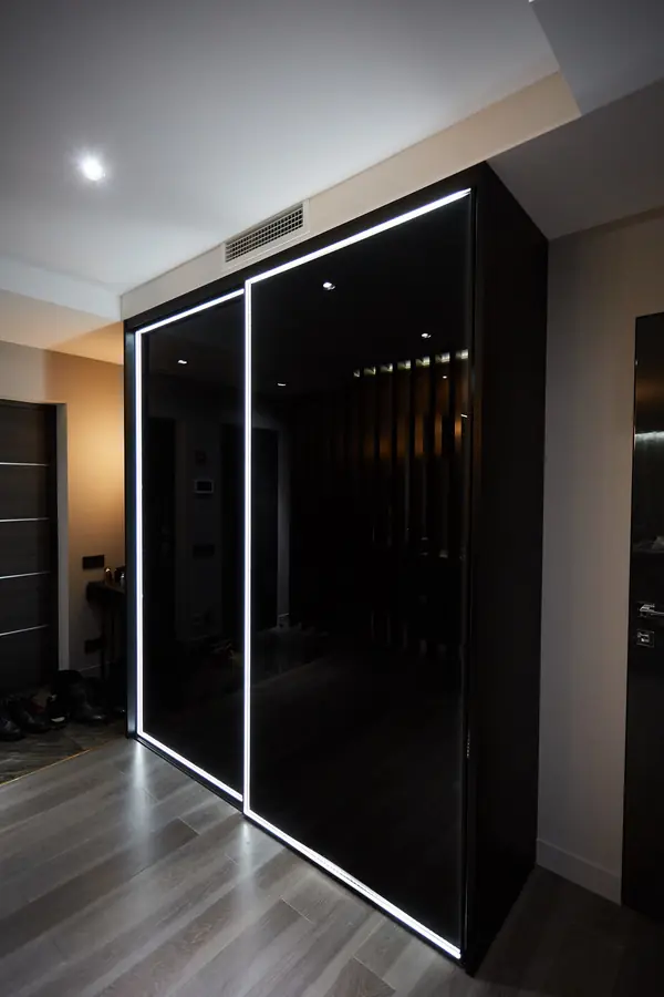 Шкаф-купе raumplus рамка R1200 темная бронза с LED подсветкой