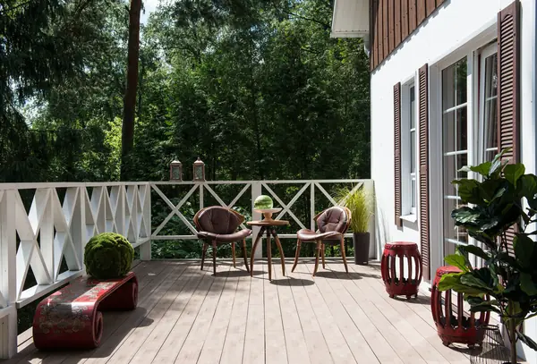 Загородный дом с видом на сосны