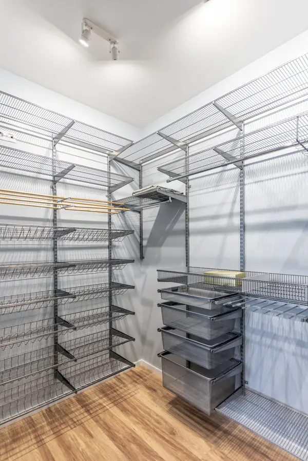 Изумруд на Парковой