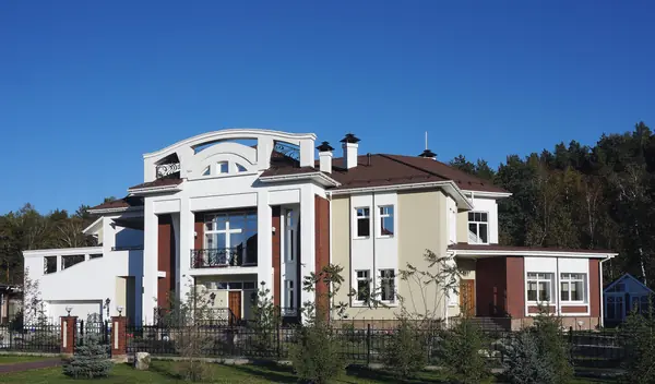 Индивидуальный жилой дом в Екатеринбурге