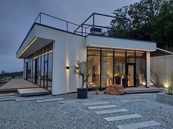 дом с видом на море