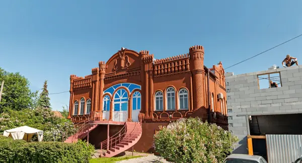 Цыганский коттедж в Екатеринбурге