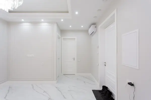 ул. Эльдара Рязанова, 2