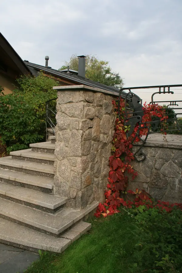 Природный камень для отделки фасадов и ландшафта