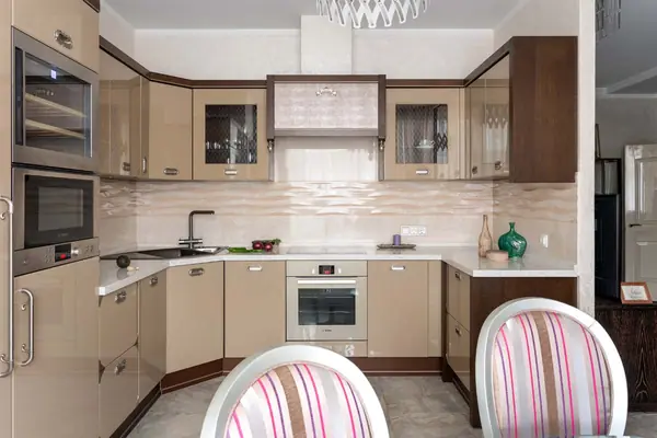 Квартира с ромбами