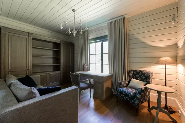 "Брент" кабинет