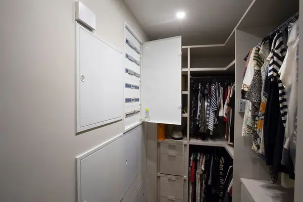 Трехэтажный дом