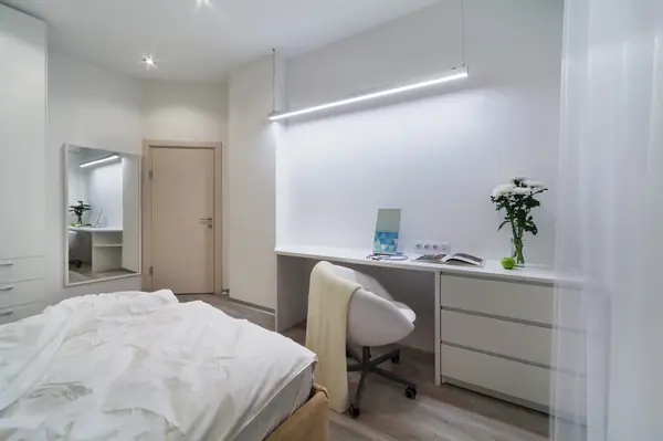 ГЕОМЕТРИЯ И ОТТЕНКИ МЯТЫ