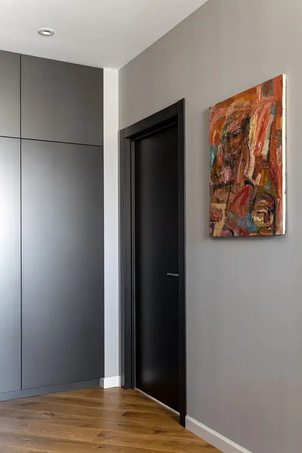 Двери в эмали