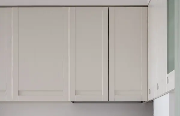 Кухня Натали из массива ясеня в цвете Авалон и Космик Латте от дизайнера