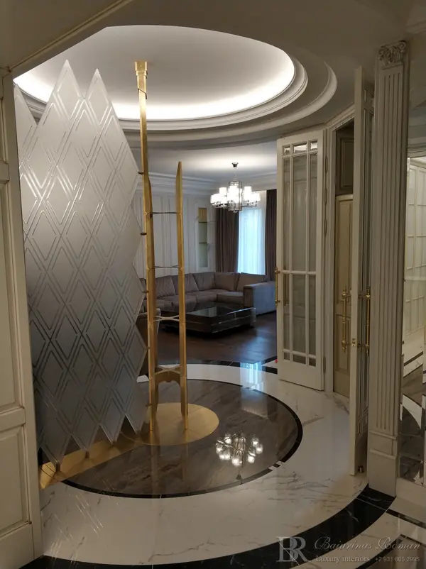 Неоклассика с нотками прованса.