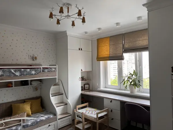 ДЕТСКАЯ В АЛЫХ ПАРУСАХ