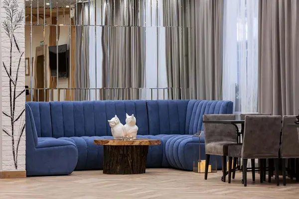 Зеркала и зеркальные панно для ресторана на базе отдыха г.Сысерть