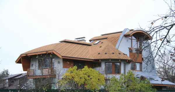 Small house in Moscow suburb