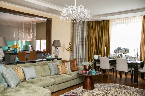 "Я не узнаю вас в гриме"