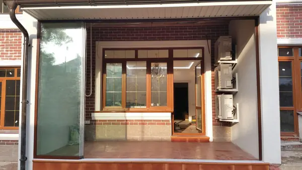 Раздвижное безрамное остекление террасы SF20  от SUNFLEX Германия