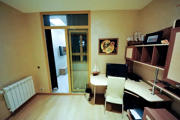 Скай Форт. Необычный интерьер квартиры площадью около 100 м2