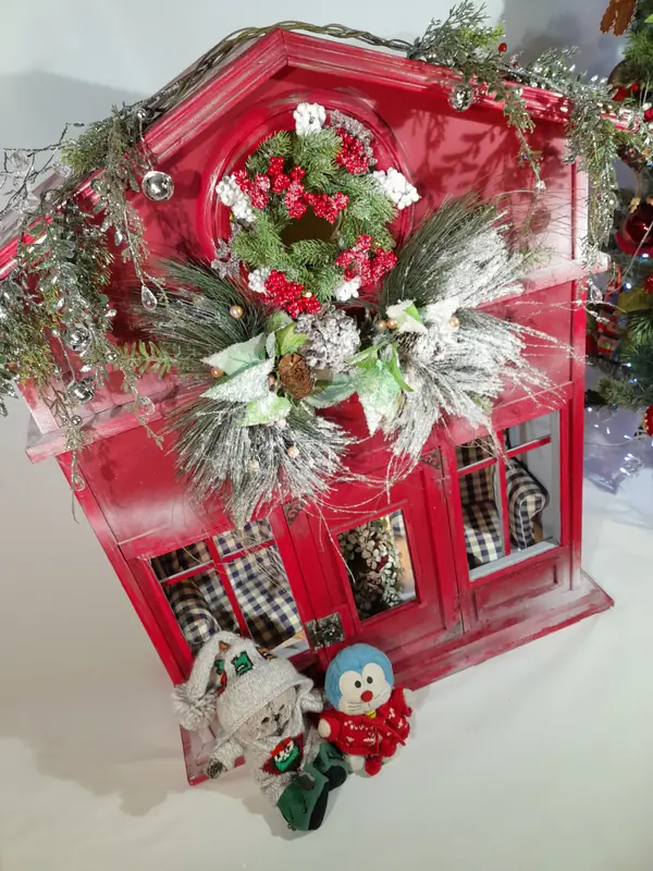 Рождественский домик для игрушек