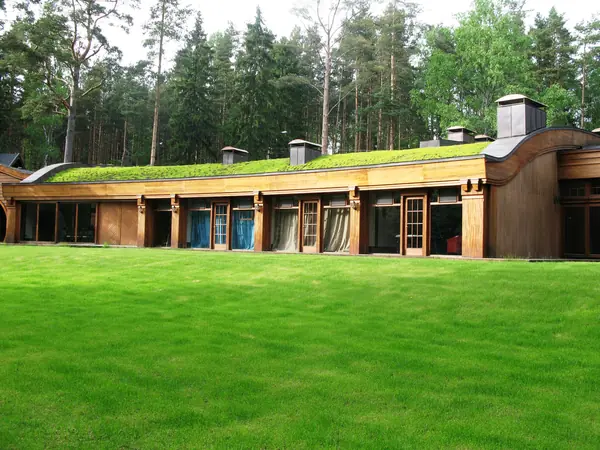 Средиземье в знаменитом Репино