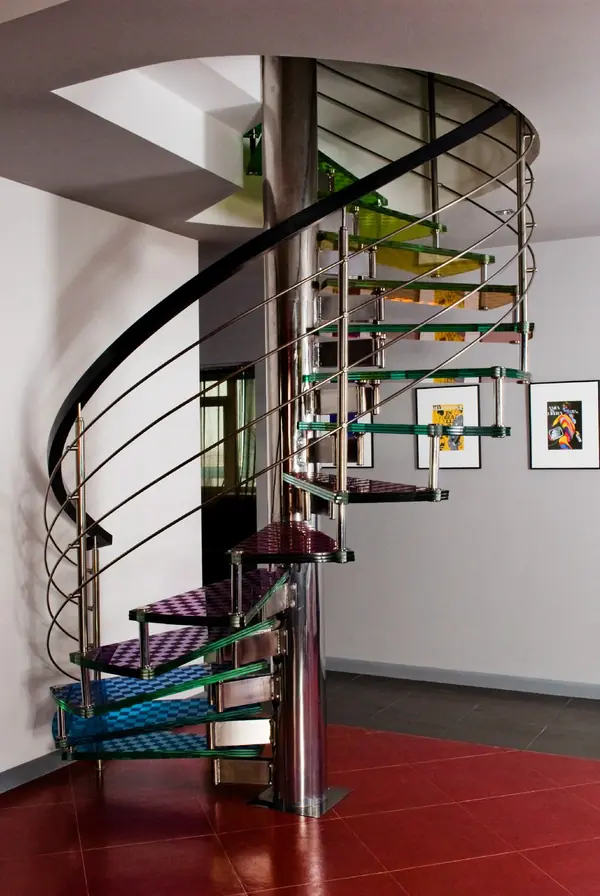 Яркая жизнь