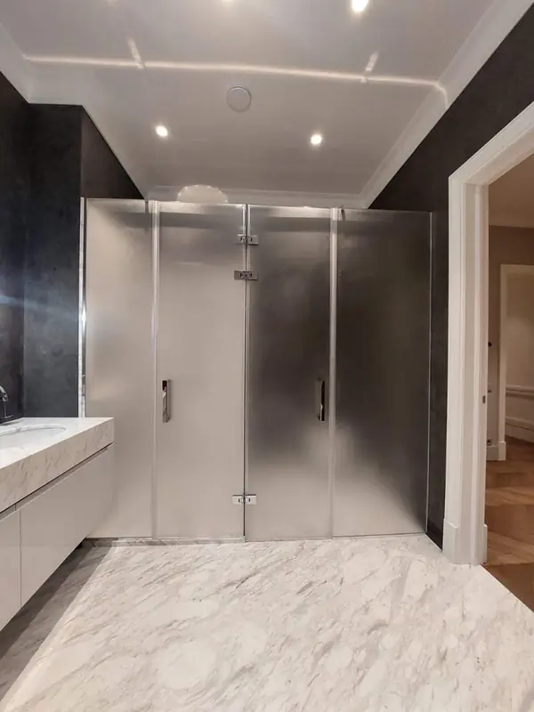 Душевая кабина/ванная комната