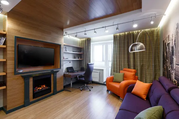 "Вокруг зеркальной колонны"