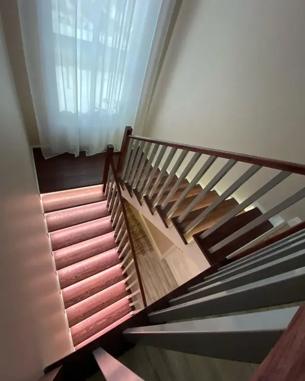 Лестница Алексея и Анны в КП Медная Подкова