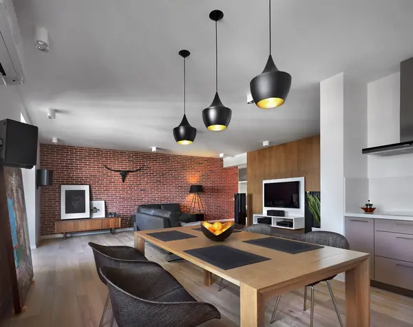 Астон Плаза в Екатеринбурге от студии Hot Walls