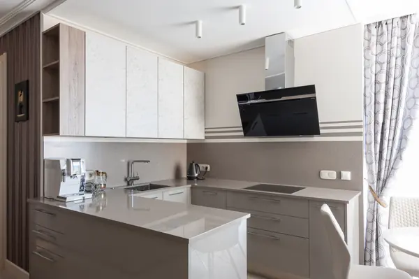 Трехкомнатная квартира в ЖК "Академ-Парк"