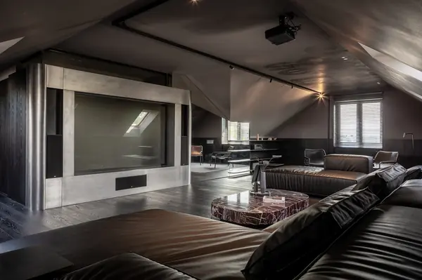 Мансарда в параллельной реальности