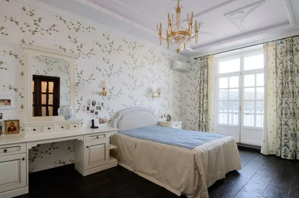 ИСТОРИЯ В ДЕТАЛЯХ