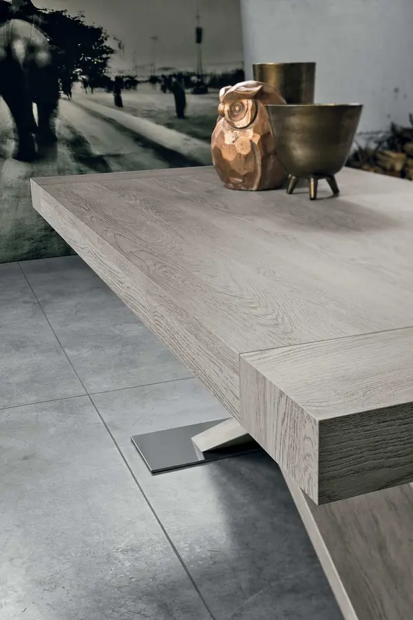 Итальянский обеденный стол Asterion в современном стиле | Target Point