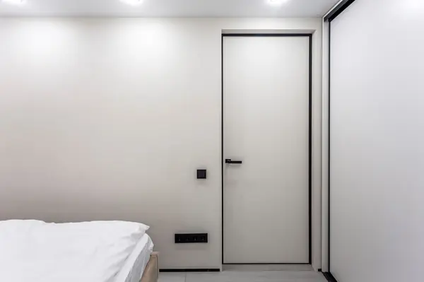 евродвушка в аренду в пятиэтажке рядом с Сити