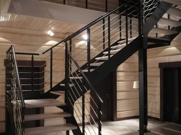 Laser Wood - Лестница с итальянским ограждением (2018)